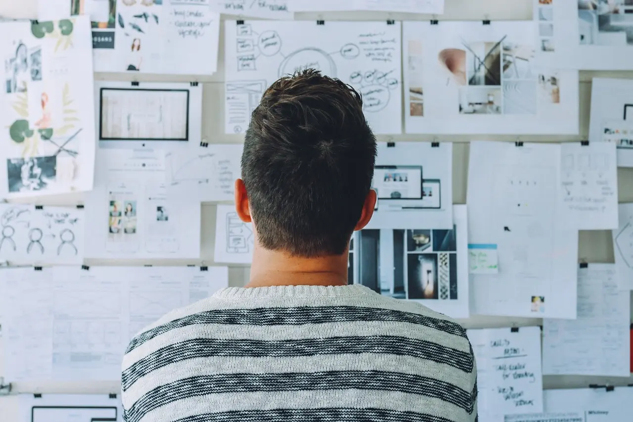 Addressing Technological Challenges in Online Learning Platforms