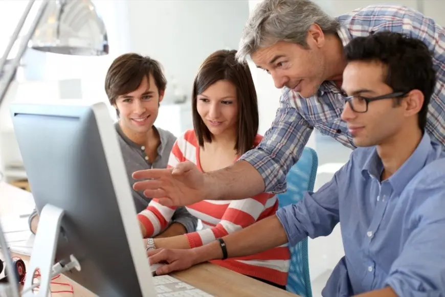 Promoting Financial Literacy: Workshops for College Students